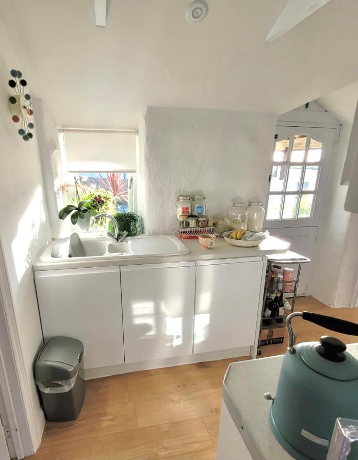 Idyllic Cornish Cottage, Superking Bed, Private Garden Dogs Welcome Труро Екстер'єр фото