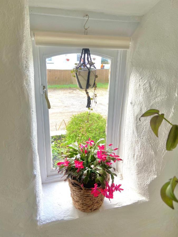 Idyllic Cornish Cottage, Superking Bed, Private Garden Dogs Welcome Труро Екстер'єр фото