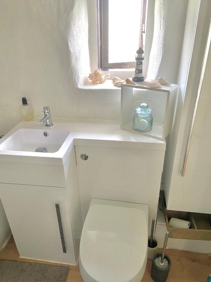 Idyllic Cornish Cottage, Superking Bed, Private Garden Dogs Welcome Труро Екстер'єр фото