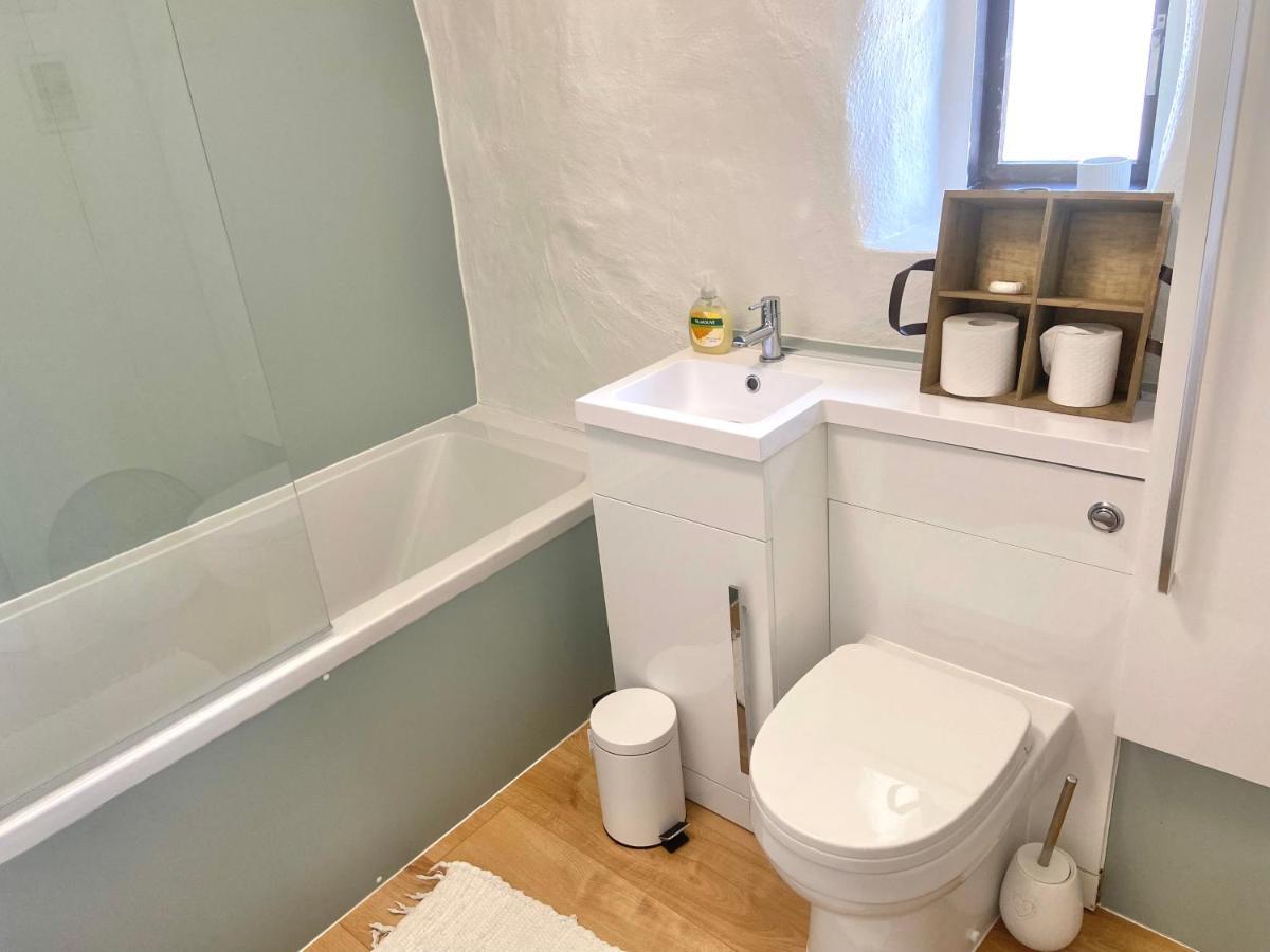 Idyllic Cornish Cottage, Superking Bed, Private Garden Dogs Welcome Труро Екстер'єр фото